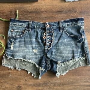Free people distressed button fly denim short size 24